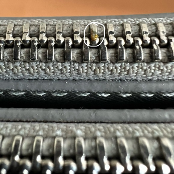 Lo & Sons Pearl Crossbody in Silver Saffiano/Silver Hardware/Grey Interior - Picture 14 of 16